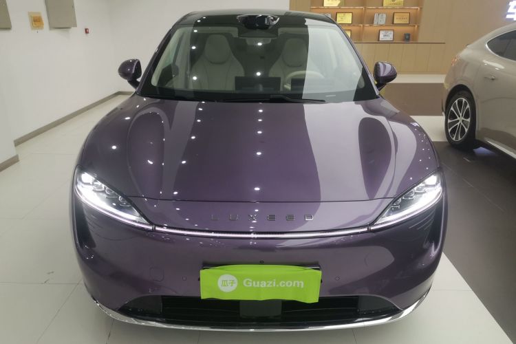 鸿蒙智行 智界R7 2025款 增程 331km Ultra车身外观2