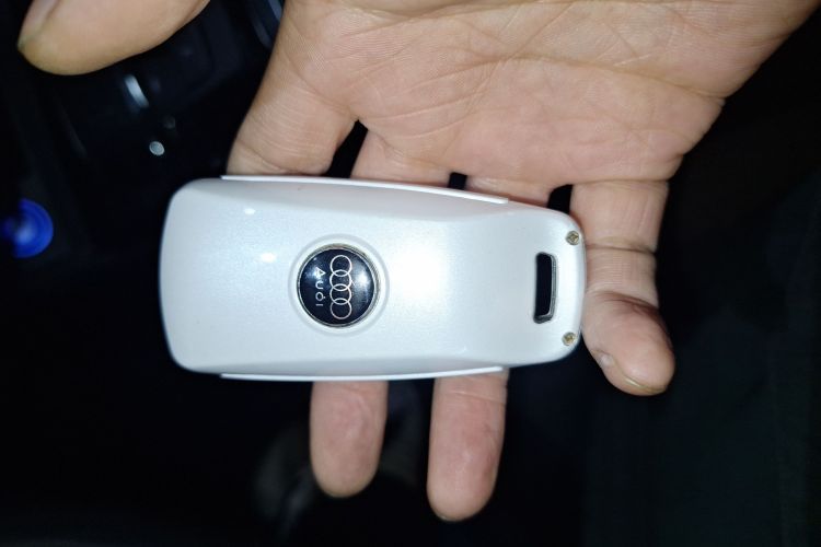 奥迪Q5L 2020款 改款 40 TFSI 荣享进取型中控内饰11