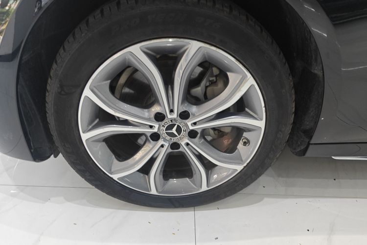 奔驰E级 2021款 改款 E 300 L 运动豪华型车身外观6007