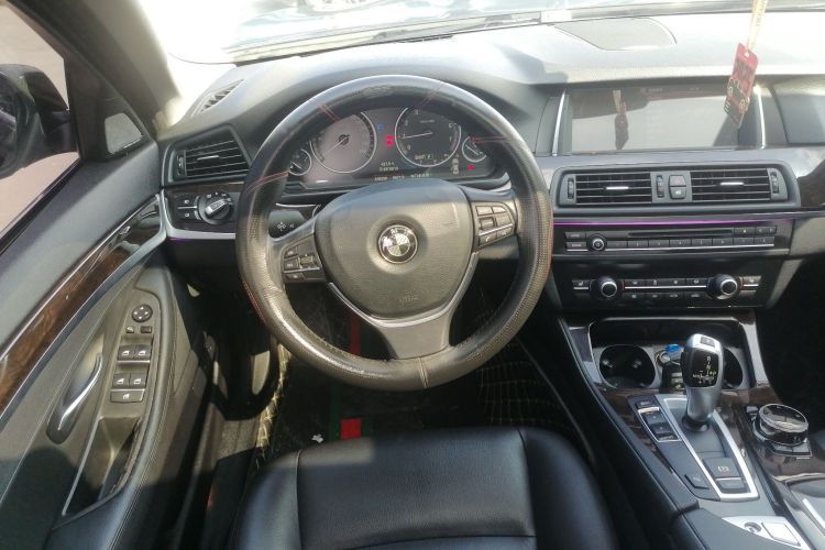 宝马5系 2017款 525Li 领先型局部细节13