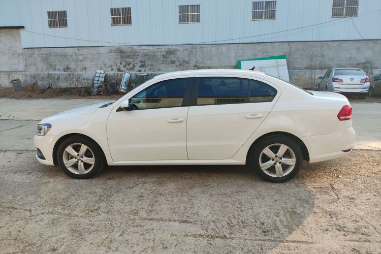 大众 朗逸 2018款 经典 1.5L 自动风尚版 国VI车身外观4