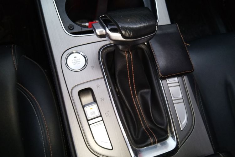 长安欧尚X7 2020款 1.5T 自动尊贵型局部细节18