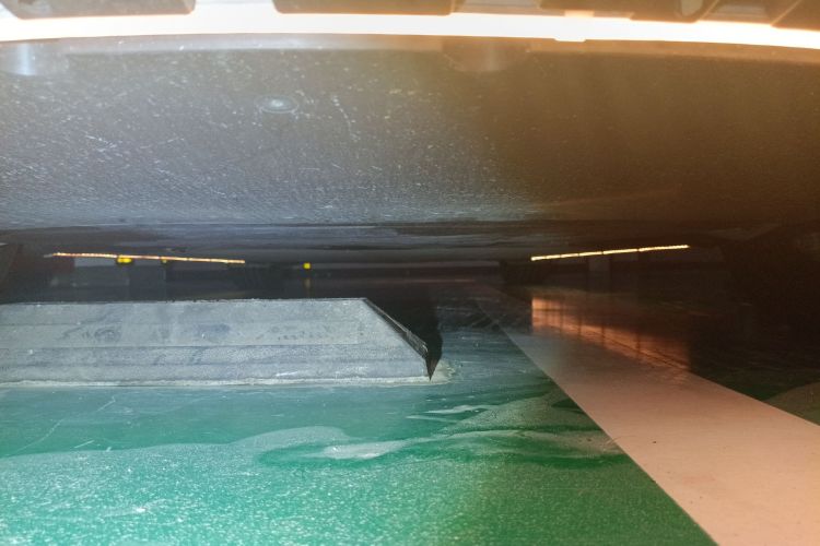 小米汽车 小米SU7 2024款 后驱长续航智驾版局部细节9008