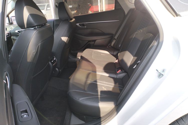 现代 索纳塔 2024款 1.5T Pro中控内饰21