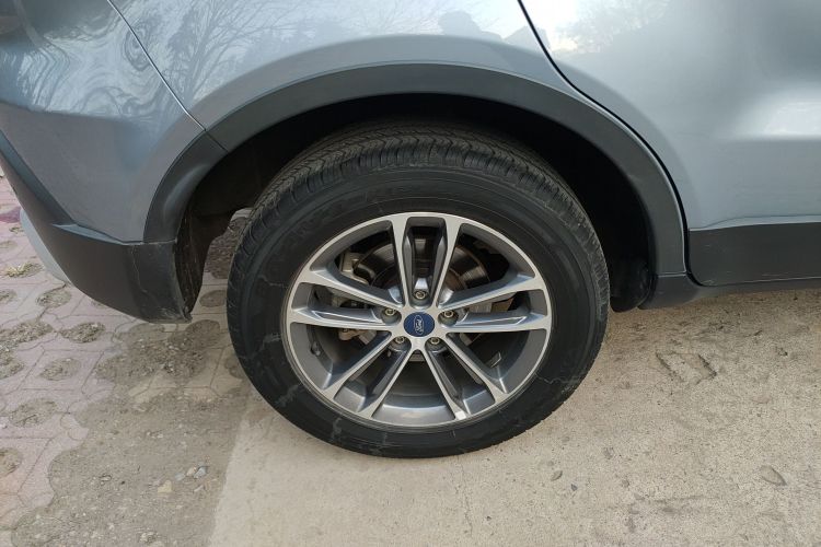 福特 2020款 领界S EcoBoost 145 CVT铂领型车身外观6008