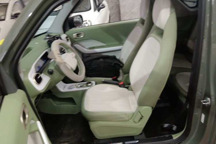 吉利银河 2025款 210km 熊猫骑士局部细节19