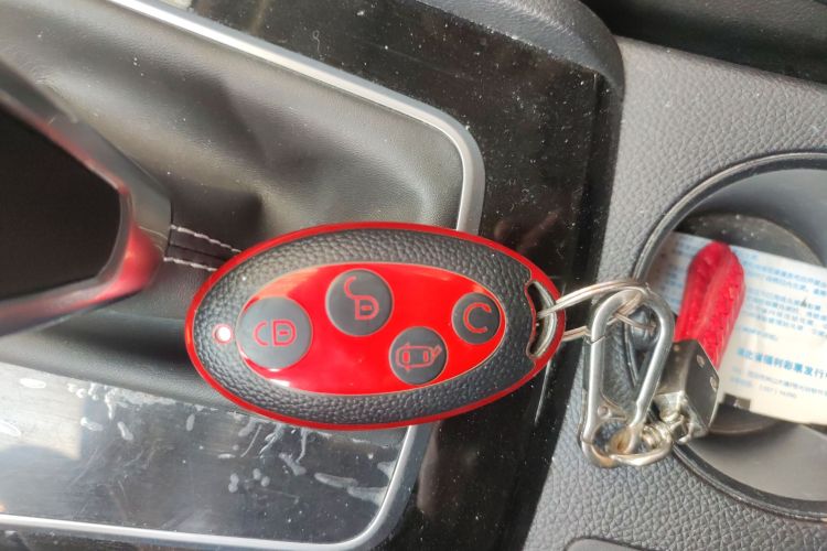 比亚迪 宋 2021款 经典版 1.5T 自动精英型中控内饰7001