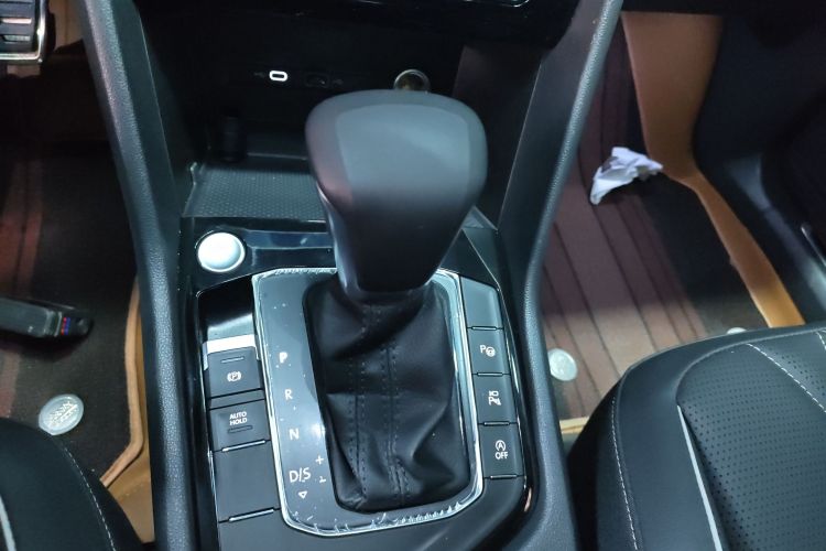 大众 途观L 2024款 330TSI 自动两驱R-Line越享版局部细节18