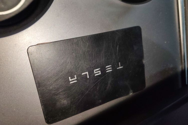 特斯拉 Model 3 2021款 标准续航后驱升级版中控内饰11