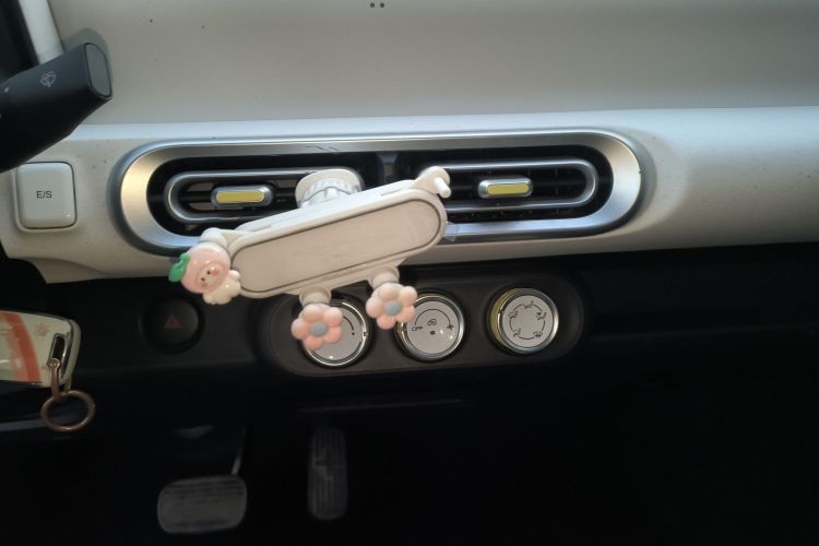 五菱汽车 宏光MINIEV 2024款 第三代 215km 青春版中控内饰16