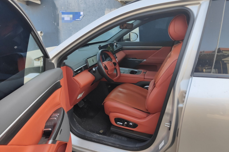 东风奕派 eπ008 2024款 636Max纯电版 6座中控内饰19