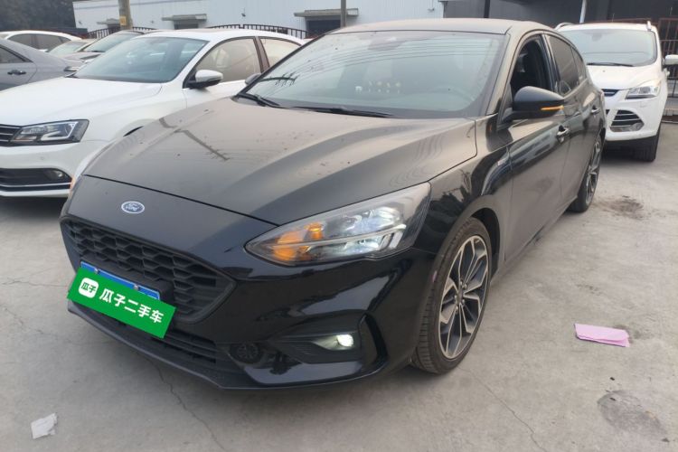 福特 福克斯 2021款 两厢 EcoBoost 180 自动ST Line车身外观1