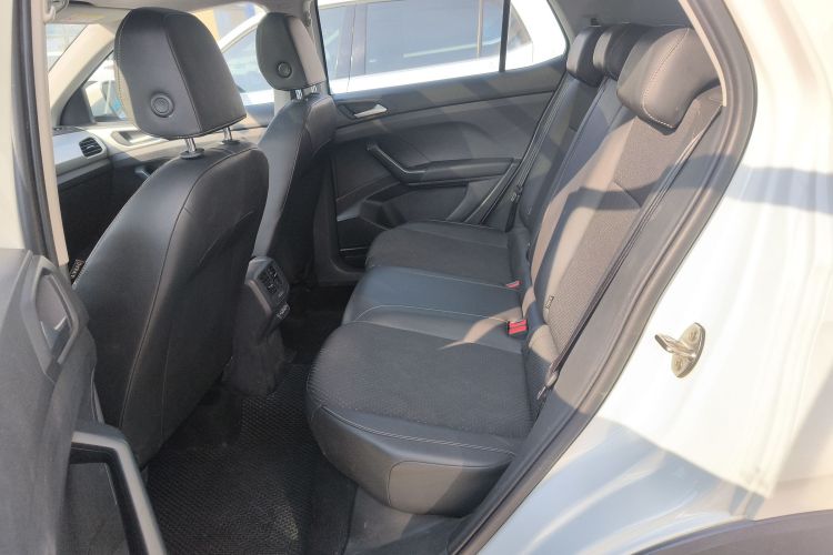 大众 探影 2021款 200TSI DSG 悦智联版中控内饰21