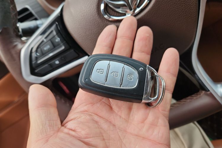 北汽幻速S7 2018款 1.5T 自动尊享型中控内饰11