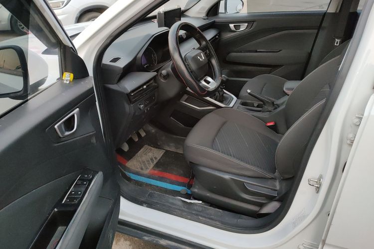 五菱汽车 五菱星驰 2022款 1.5L 手动自由型中控内饰20