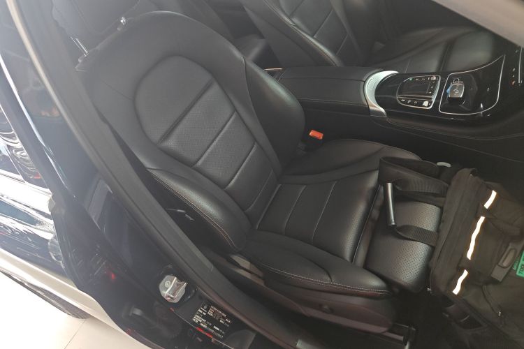 奔驰GLC 2020款 GLC 260 L 4MATIC 动感型局部细节41