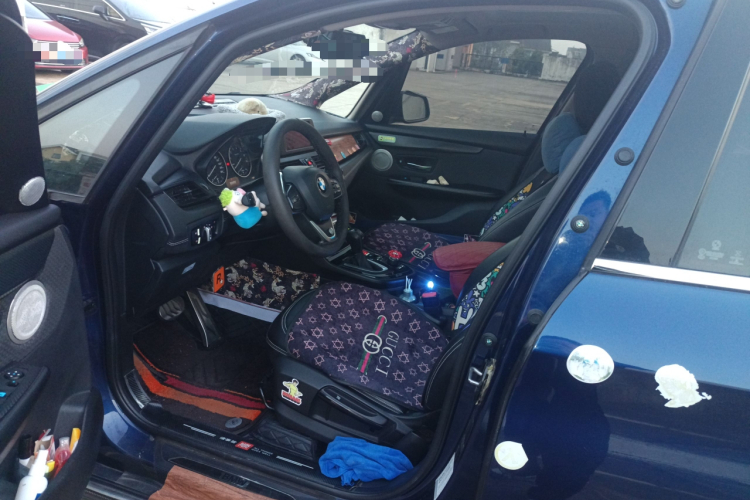 宝马2系旅行车 2016款 218i 时尚型中控内饰19