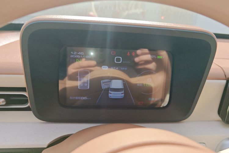 五菱汽车 宏光MINIEV 2024款 第三代 215km 青春版中控内饰14