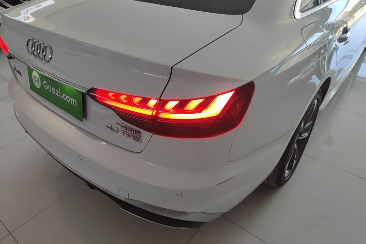 奥迪A4L 2023款 40 TFSI 时尚动感型车身外观6006