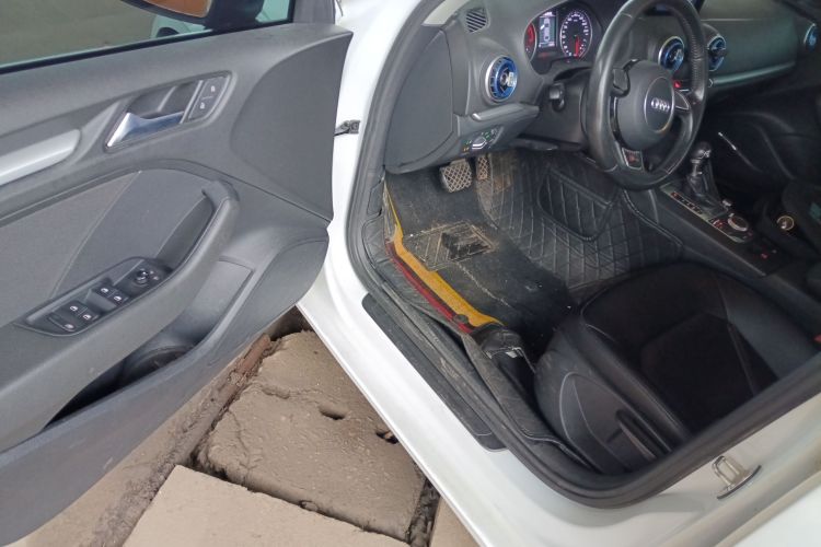 奥迪A3 2016款 Limousine 35 TFSI 进取型中控内饰20