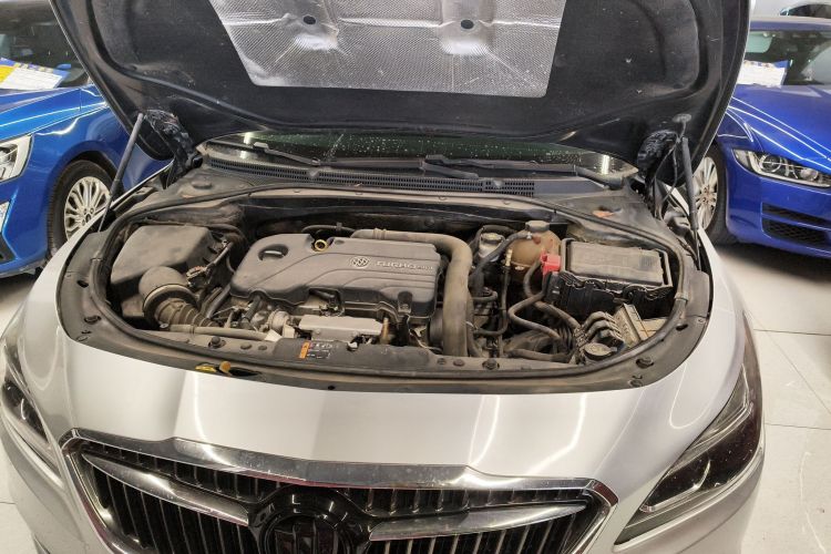 别克 君越 2018款 20T 精英型局部细节24