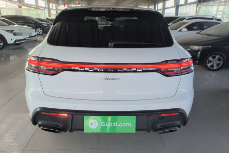 保时捷 2023款 Macan 2.0T车身外观6