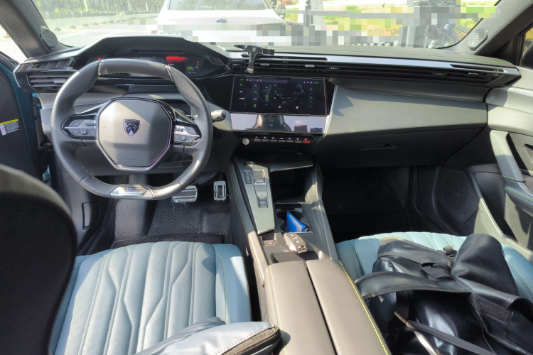 标致408X 2023款 无界版中控内饰12