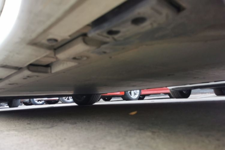 极氪001 2022款 超长续航双电机 YOU版局部细节9002