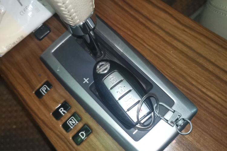 日产 天籁 2011款 公爵 2.5L XV尊雅版中控内饰7001