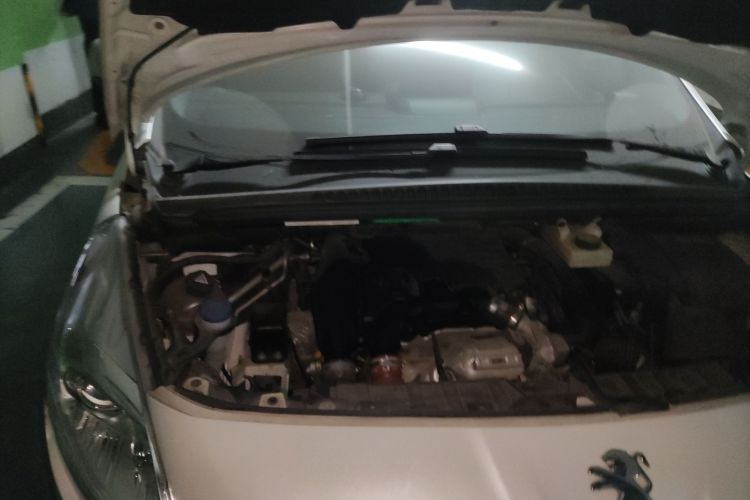 标致3008 2015款 1.6THP 自动经典版局部细节9006