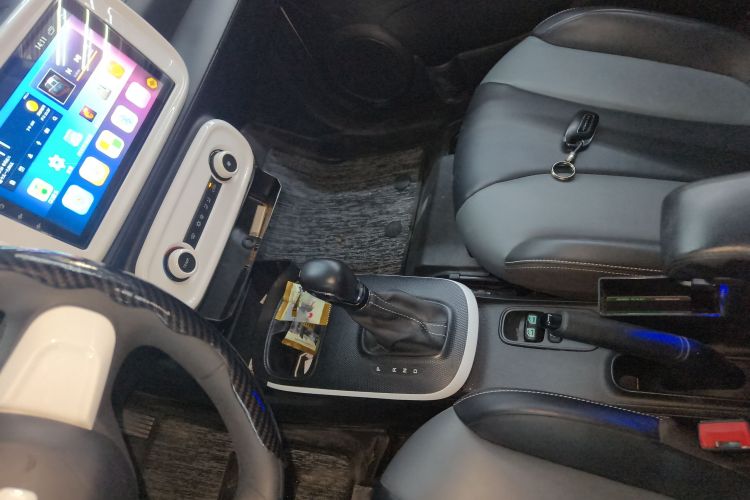 荣威 科莱威CLEVER 2022款 311km元气啵啵版中控内饰18