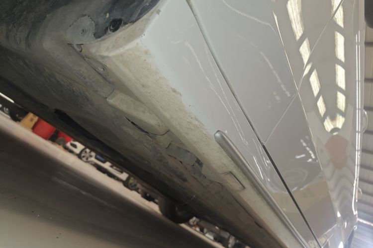 奔驰C级 2018款 C 180 L 时尚型运动版局部细节9002