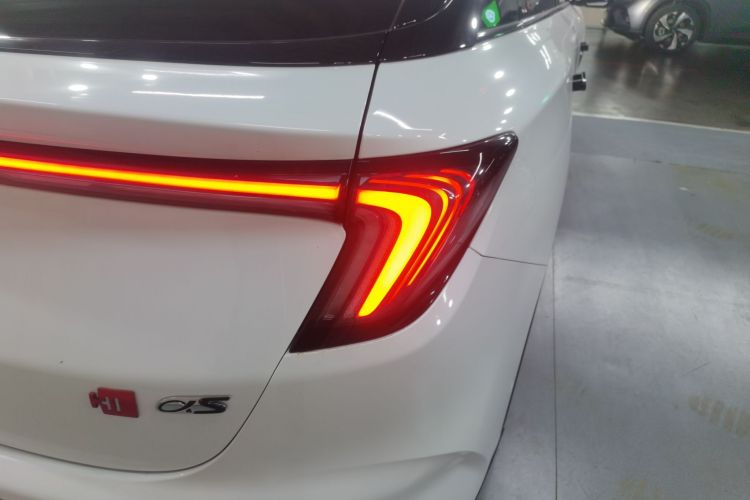 ARCFOX极狐 极狐 阿尔法S(ARCFOX αS) 2022款 HI版 高阶版车身外观9