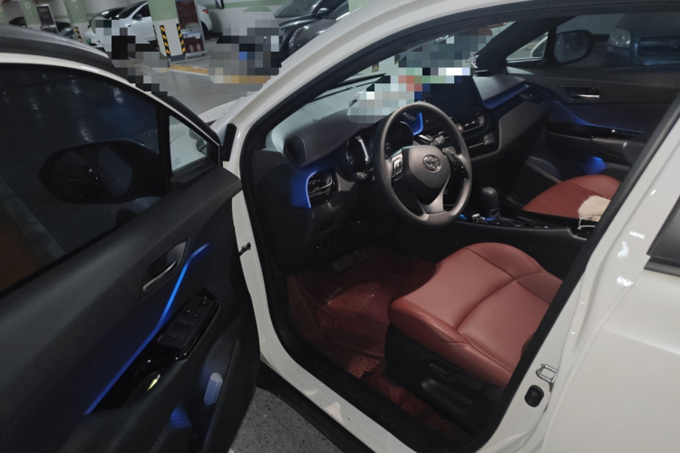 丰田 奕泽IZOA 2020款 2.0L 奕享版中控内饰20