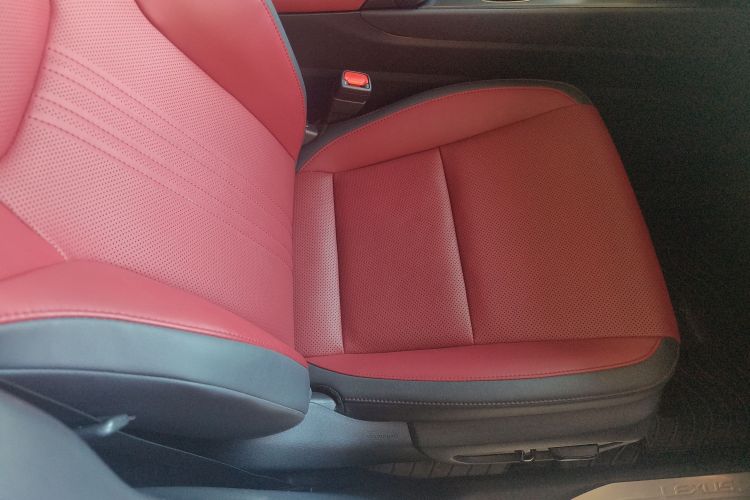 雷克萨斯NX 2022款 260 前驱 创悦版局部细节41