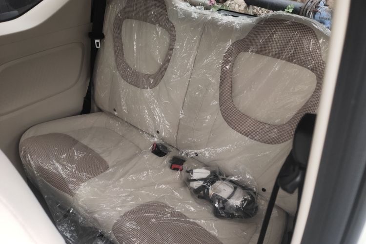 五菱汽车 宏光MINIEV 2024款 第三代 215km 青春版中控内饰21