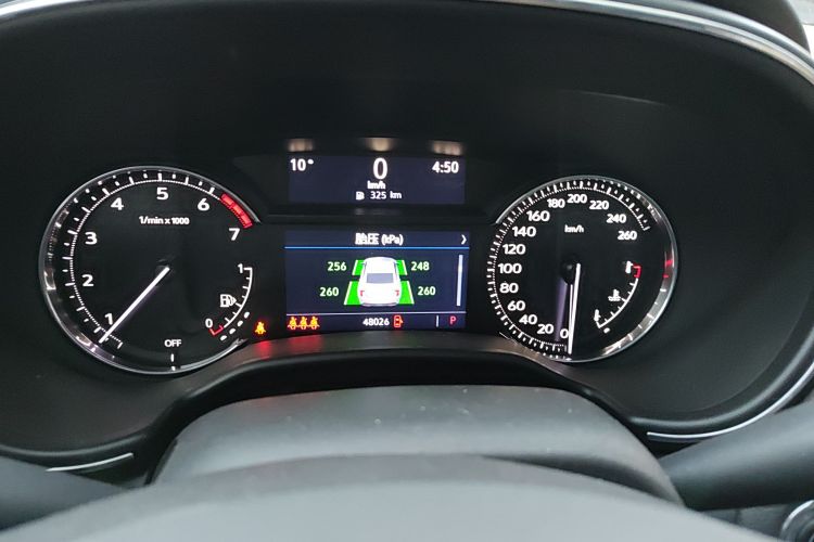 凯迪拉克CT5 2022款 28T 豪华型（标准版）中控内饰14