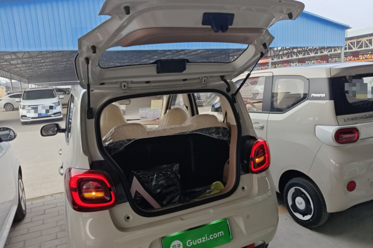 五菱汽车 宏光MINIEV 2025款 四门版 进阶款机舱底盘23