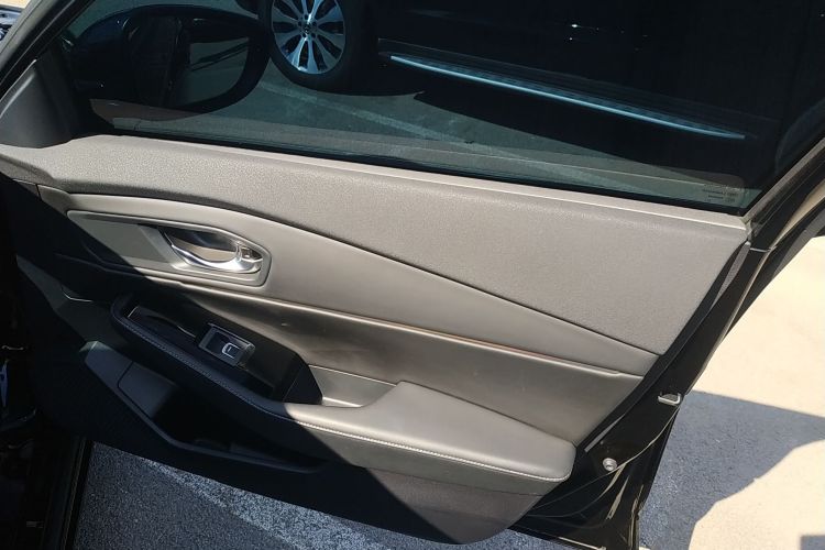 本田 雅阁 2023款 260TURBO 卓越版中控内饰7005