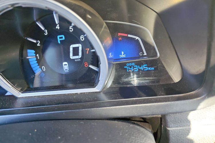 纳智捷 优6 SUV 2015款 1.8T 时尚型中控内饰15