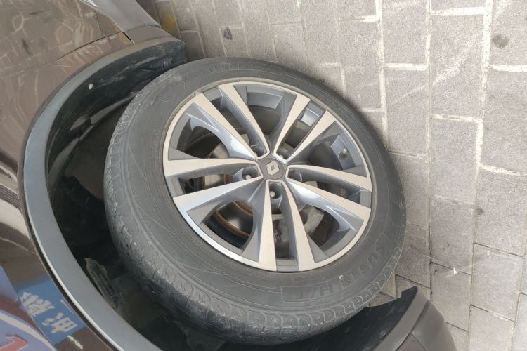 雷诺 科雷傲 2017款 2.5L 四驱至尊版车身外观6007