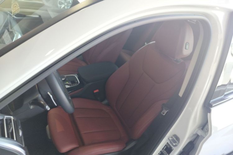 宝马X4 2022款 xDrive 25i M运动套装局部细节19