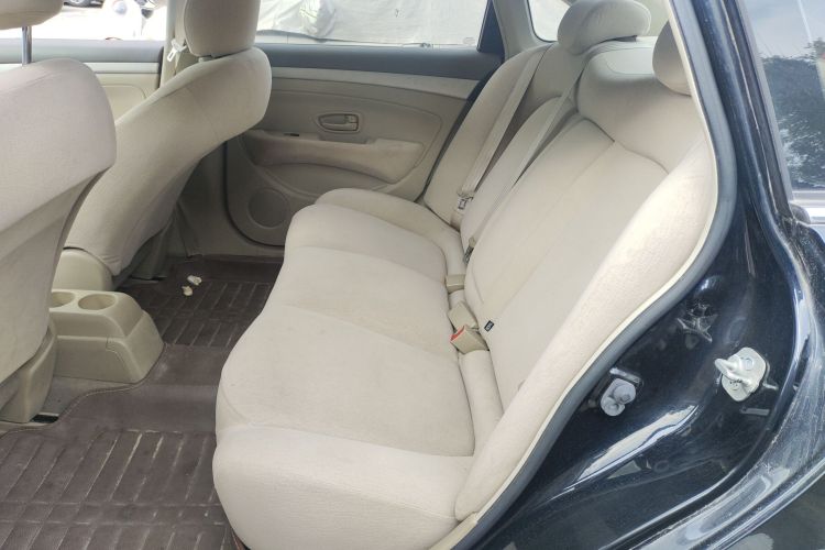 日产 轩逸 2012款 经典 1.6XE 手动舒适版中控内饰21