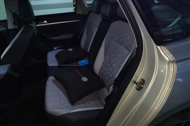 大众 朗逸 2023款 1.5L 自动满逸版中控内饰7004