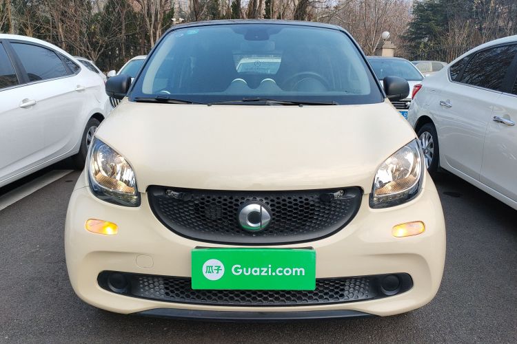 smart forfour 2016款 1.0L 52千瓦灵动版车身外观2