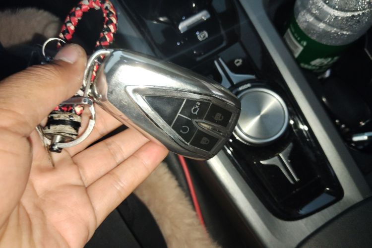 长安CS75 PLUS 2021款 2.0T 自动领航型中控内饰7001