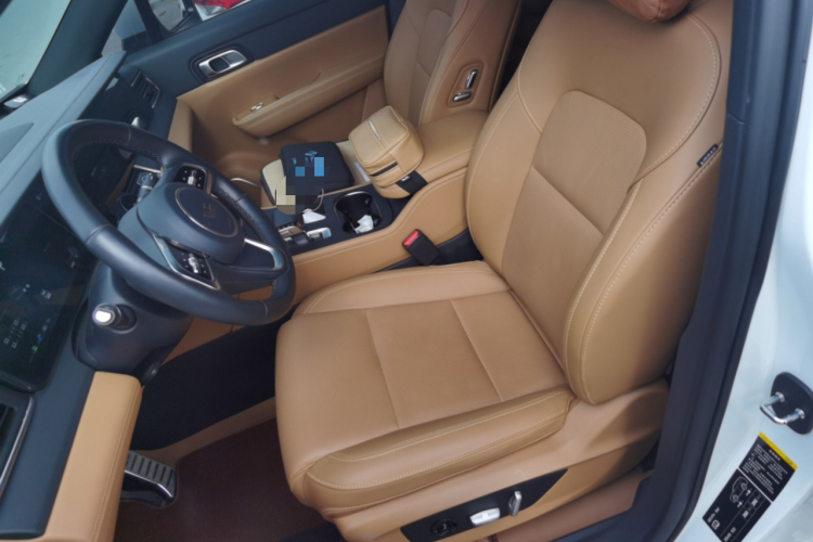 理想汽车 理想ONE 2021款 增程6座版局部细节19