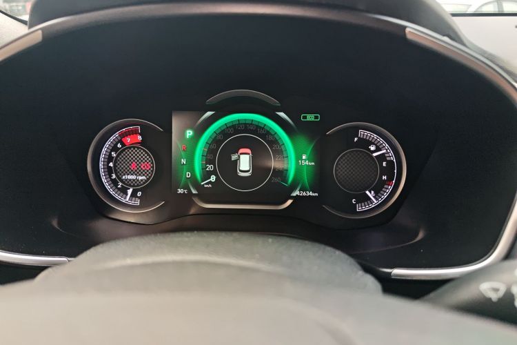 现代 胜达 2023款 旅行家 380T GDi 自动两驱GLX精英版局部细节14