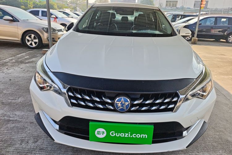 启辰D60 2019款 1.6L XL CVT智联精英版（ISS）车身外观2