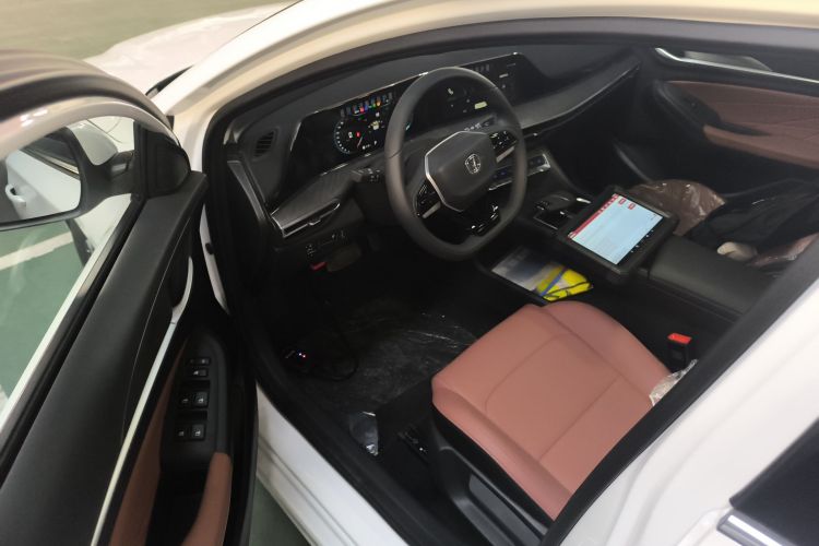 长安 逸动 2025款 PLUS 1.4T 双离合高能版中控内饰7003